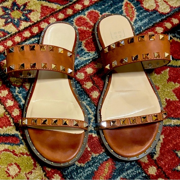 Vici Shu Shop Studded Gladiator Sandals🤎 - Picture 1 of 8
